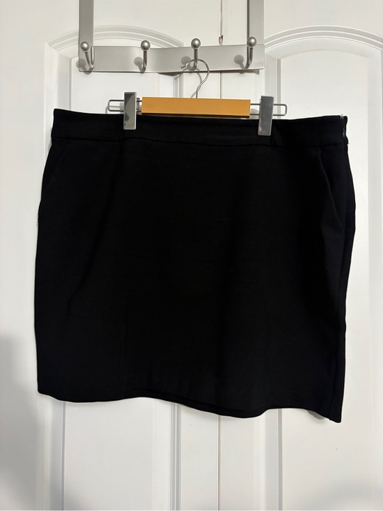 Ricki's Dresses & Skirts - Ricki's Black Mini Skirt - Simple Tailored Silhouette